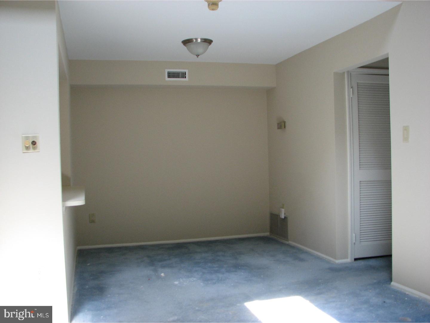 SOCIETY PL - Residential