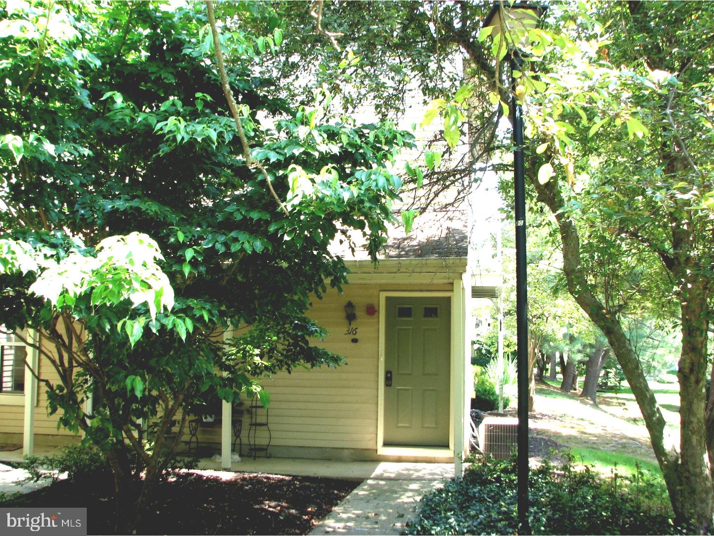 SOCIETY PL - Residential