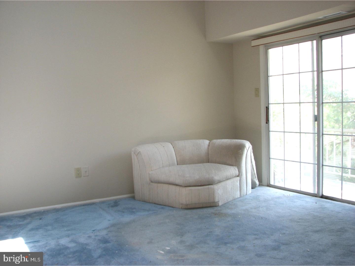 SOCIETY PL - Residential