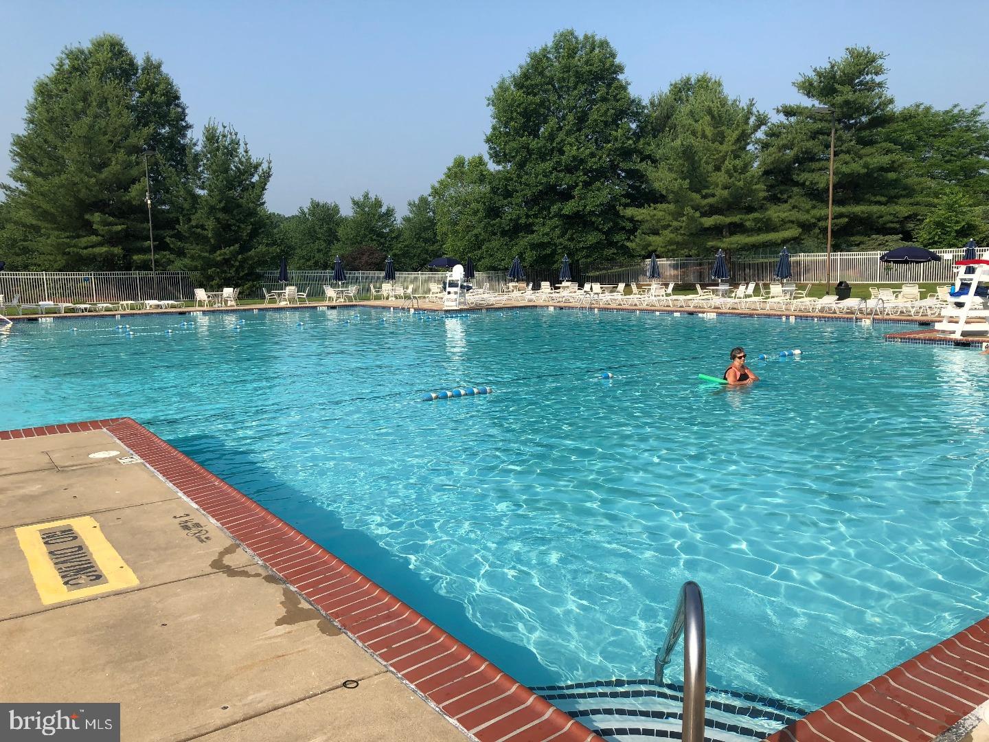 SOCIETY PL - Residential