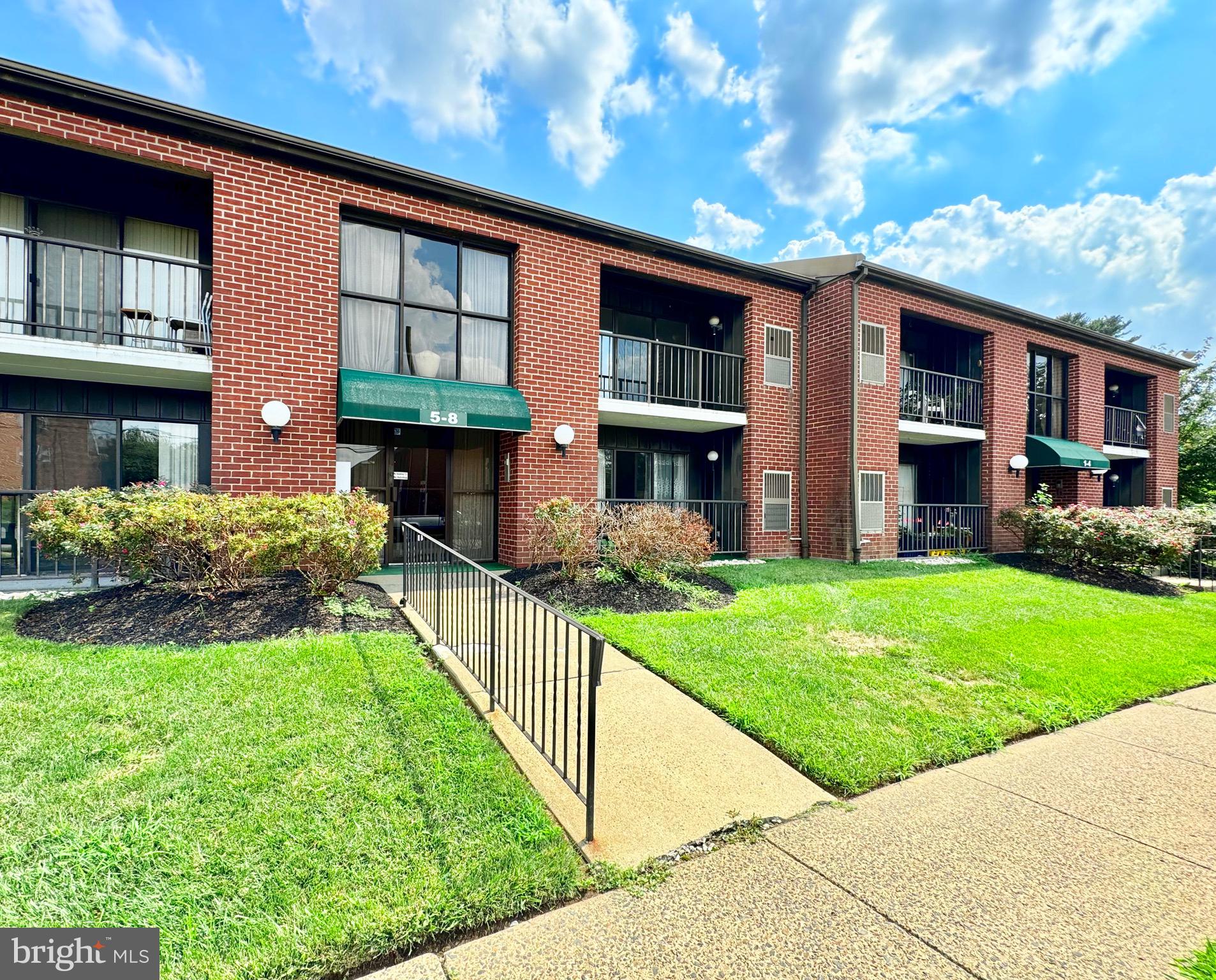 BUSTLETON - Residential