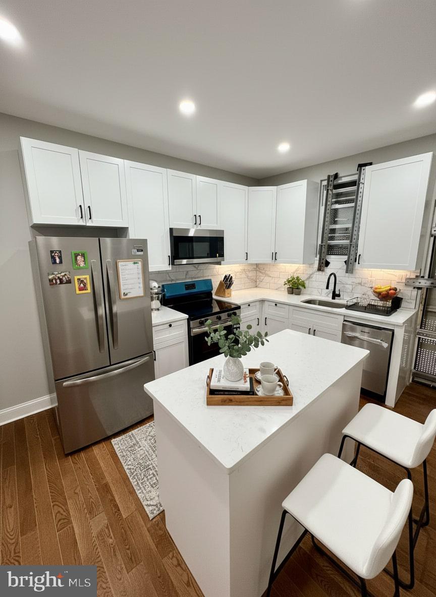 STRAWBERRY MANSION - Residential