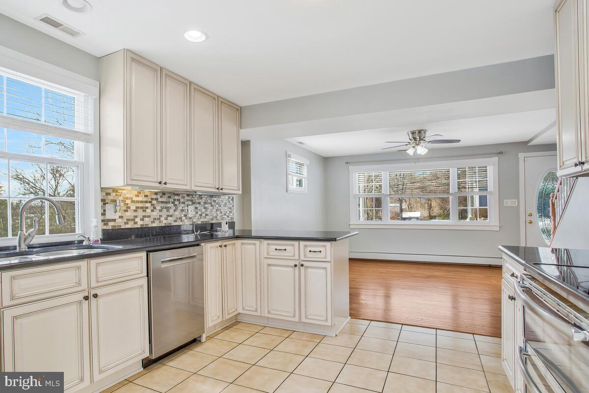 BELVEDERE BEACH/HARMONY - Residential Lease