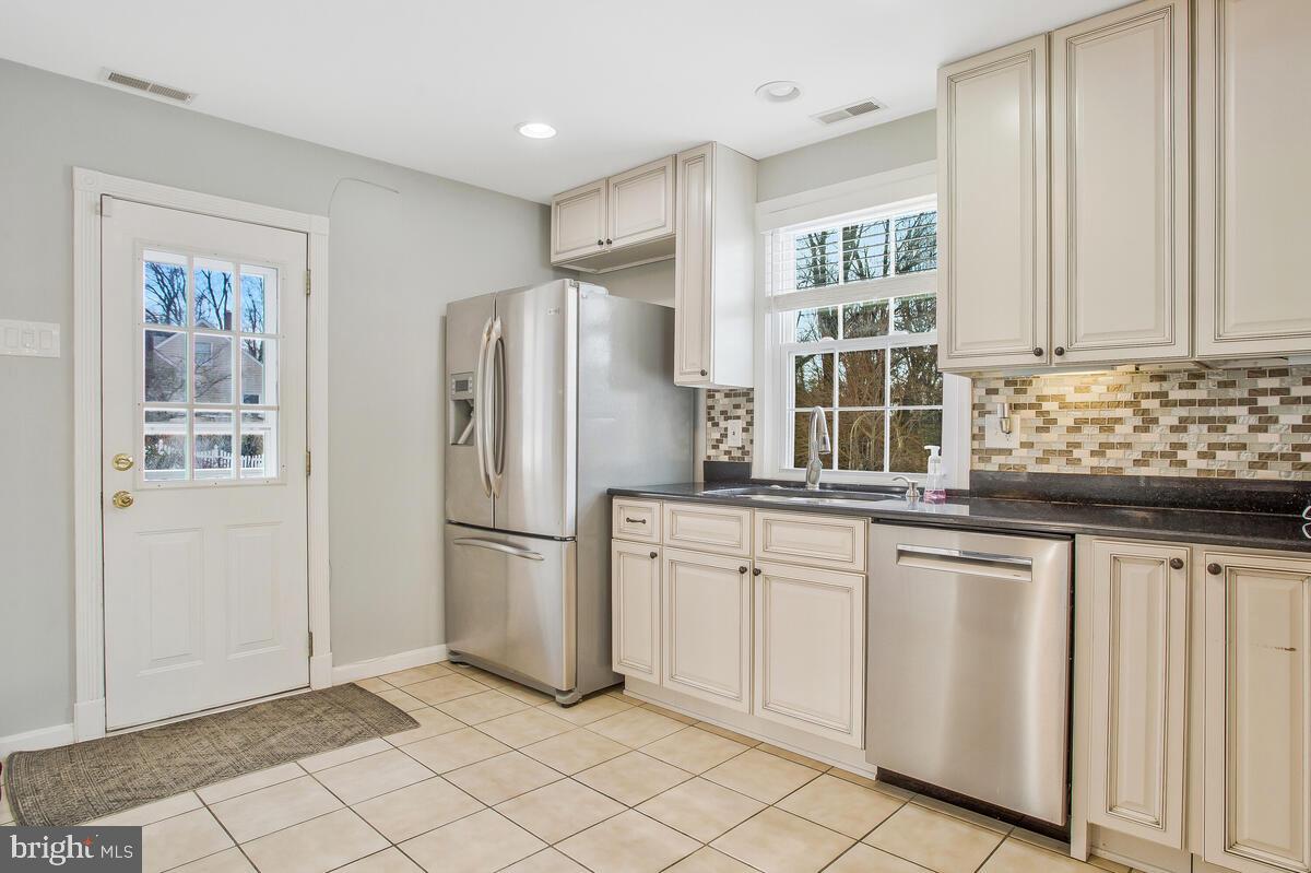 BELVEDERE BEACH/HARMONY - Residential Lease