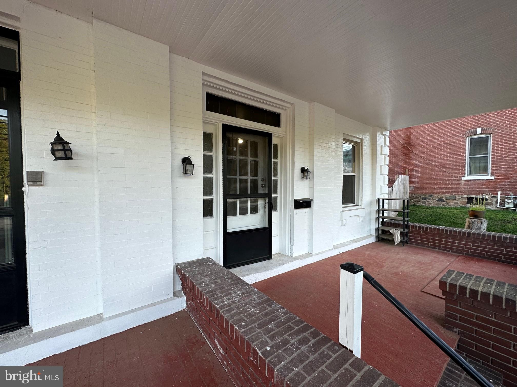 SCHWENKSVILLE - Residential Lease