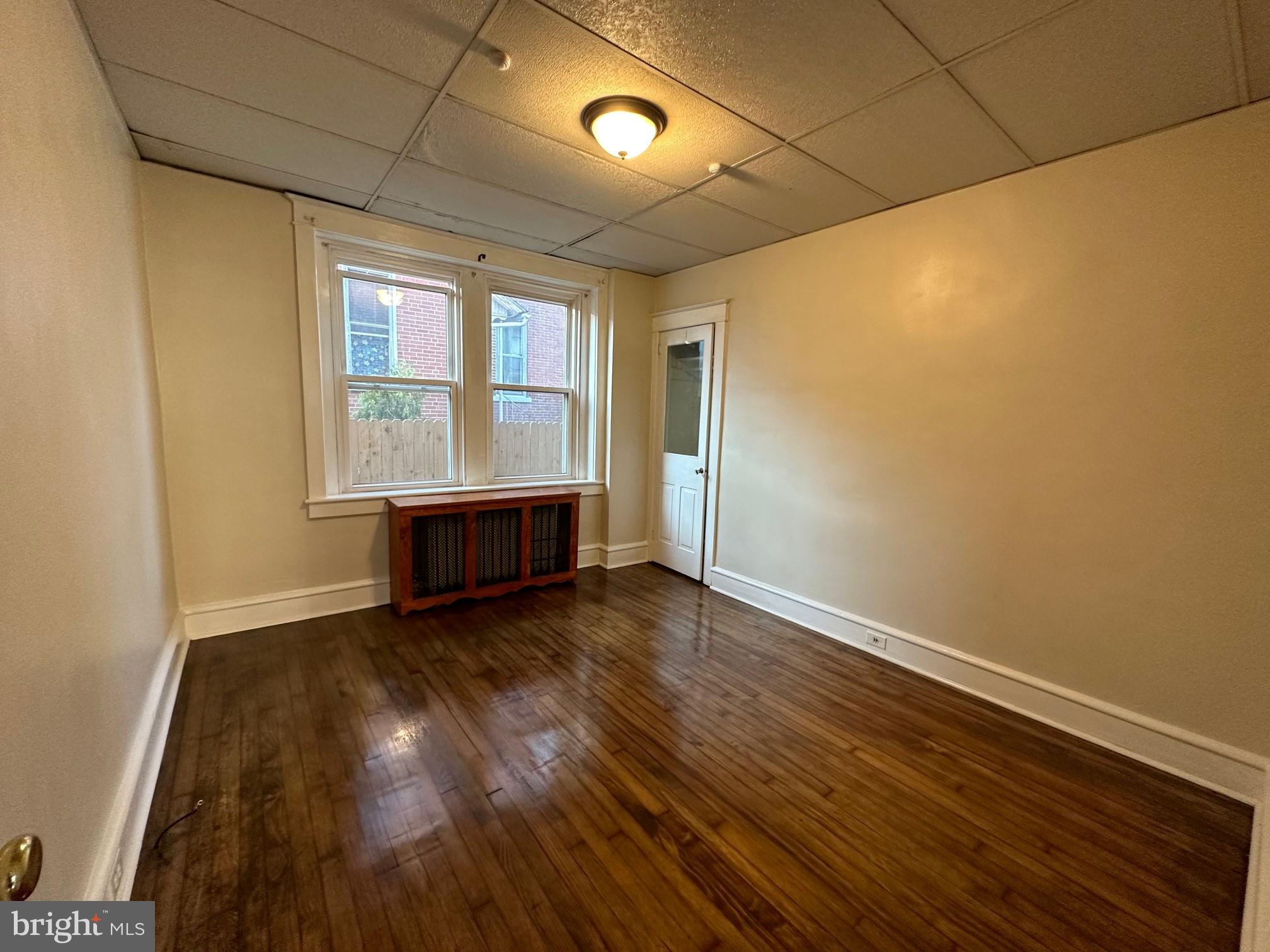 SCHWENKSVILLE - Residential Lease