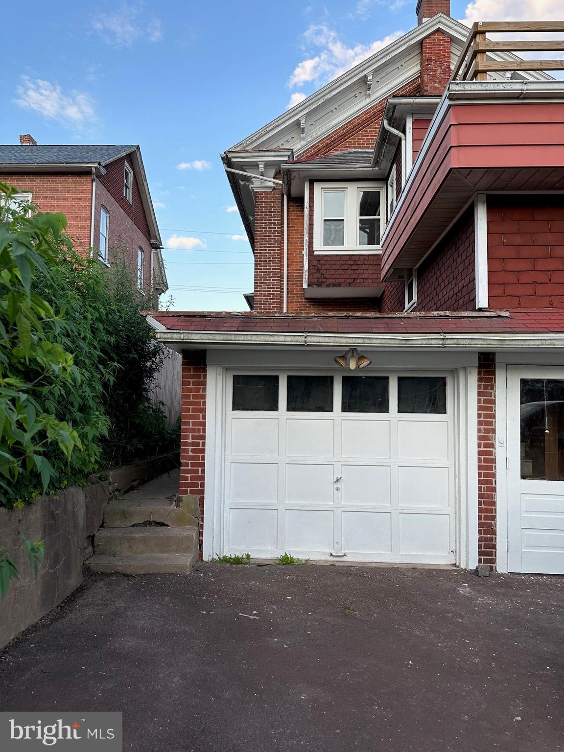 SCHWENKSVILLE - Residential Lease