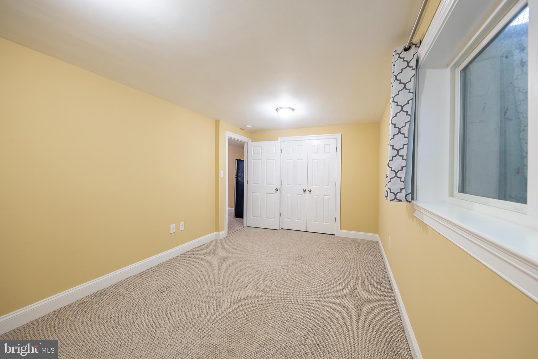 COUNTRYSIDE - Residential