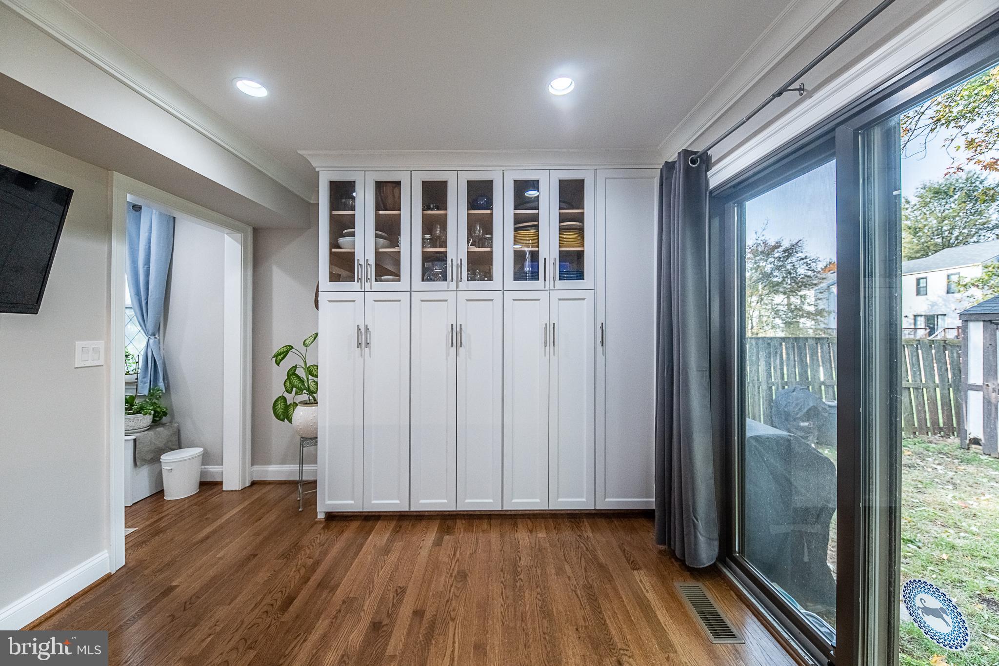 COUNTRYSIDE - Residential