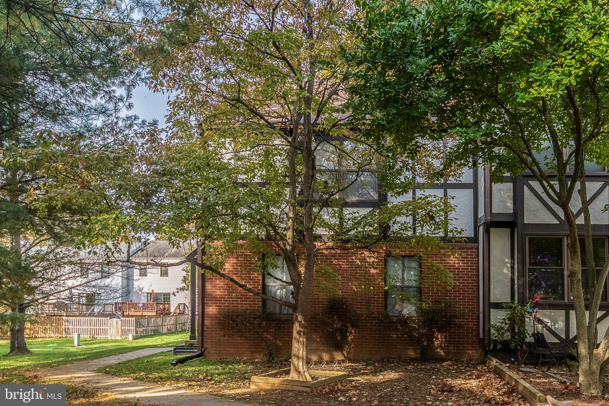 COUNTRYSIDE - Residential