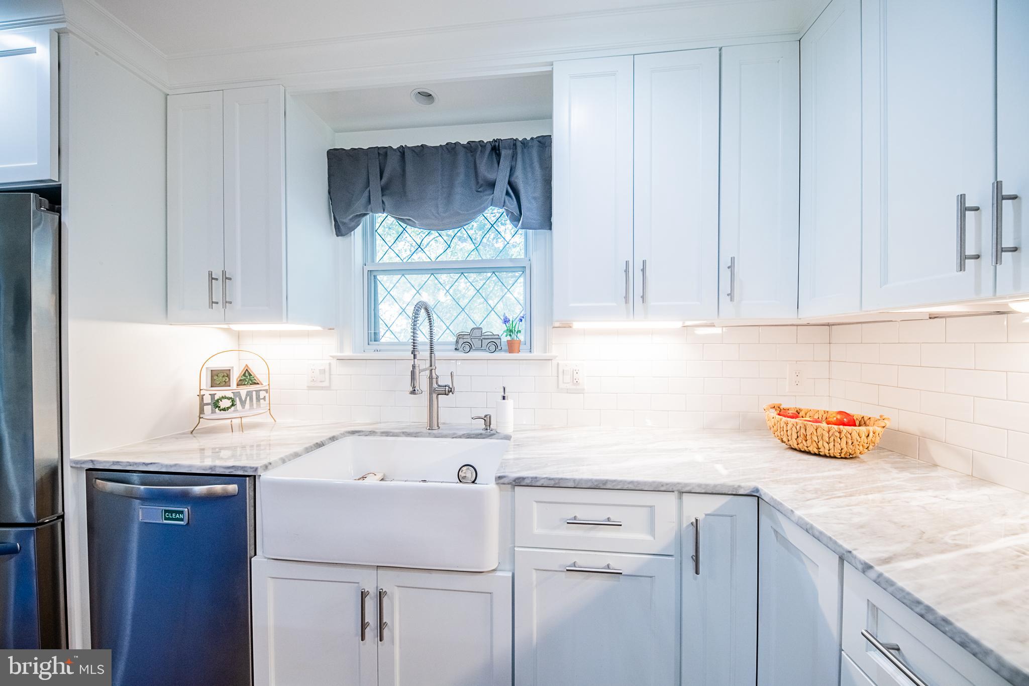 COUNTRYSIDE - Residential