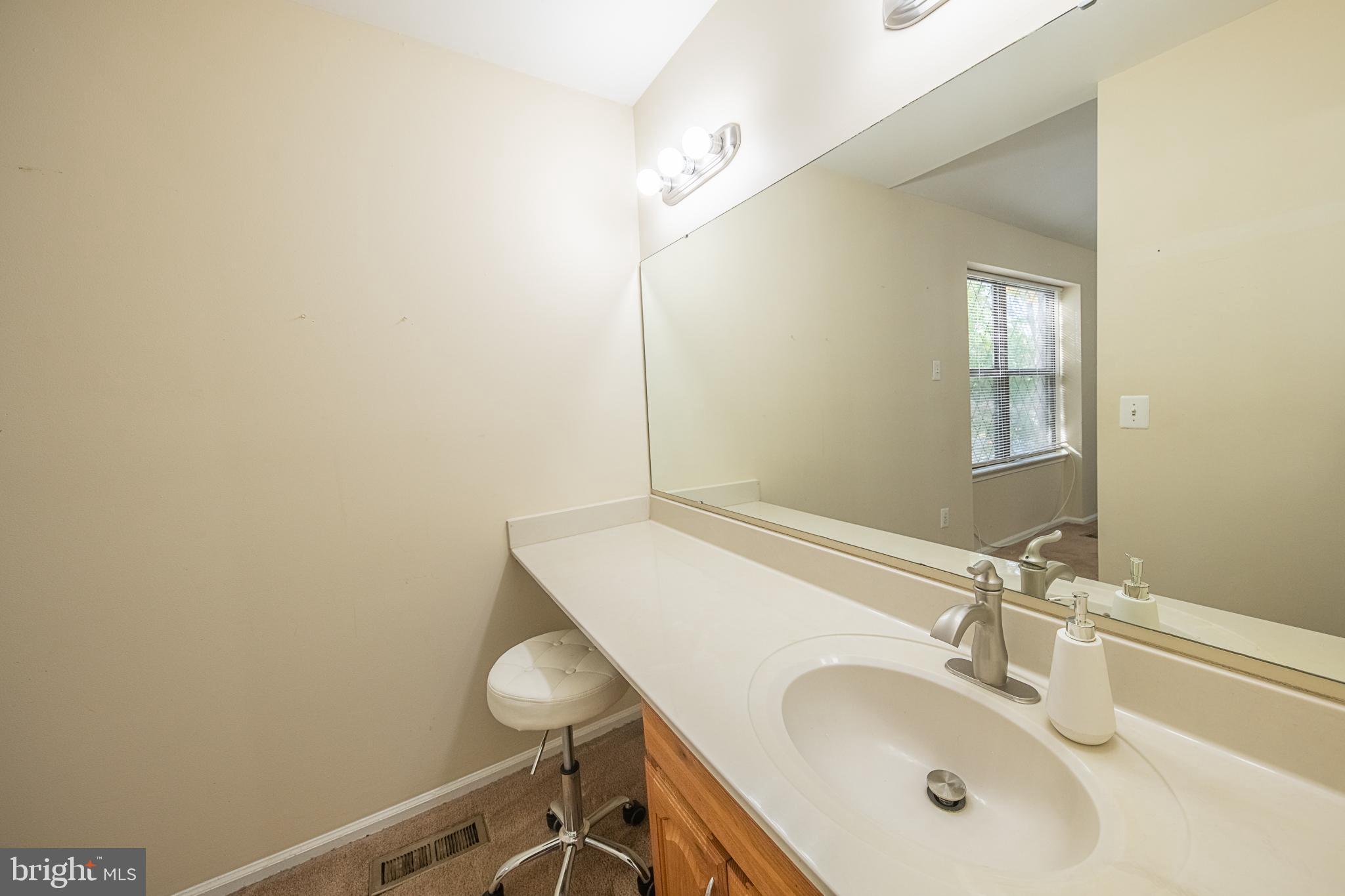 COUNTRYSIDE - Residential