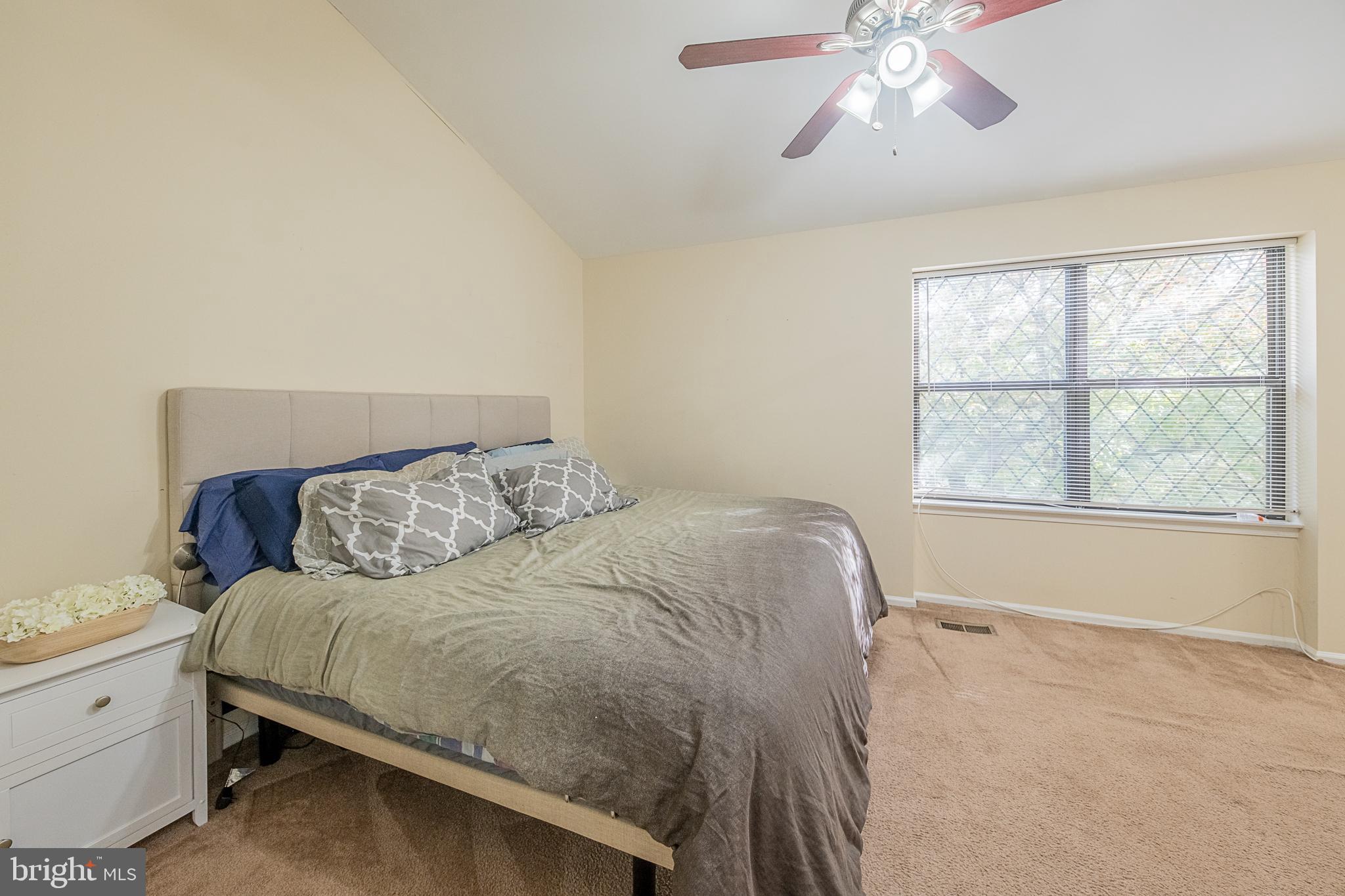 COUNTRYSIDE - Residential