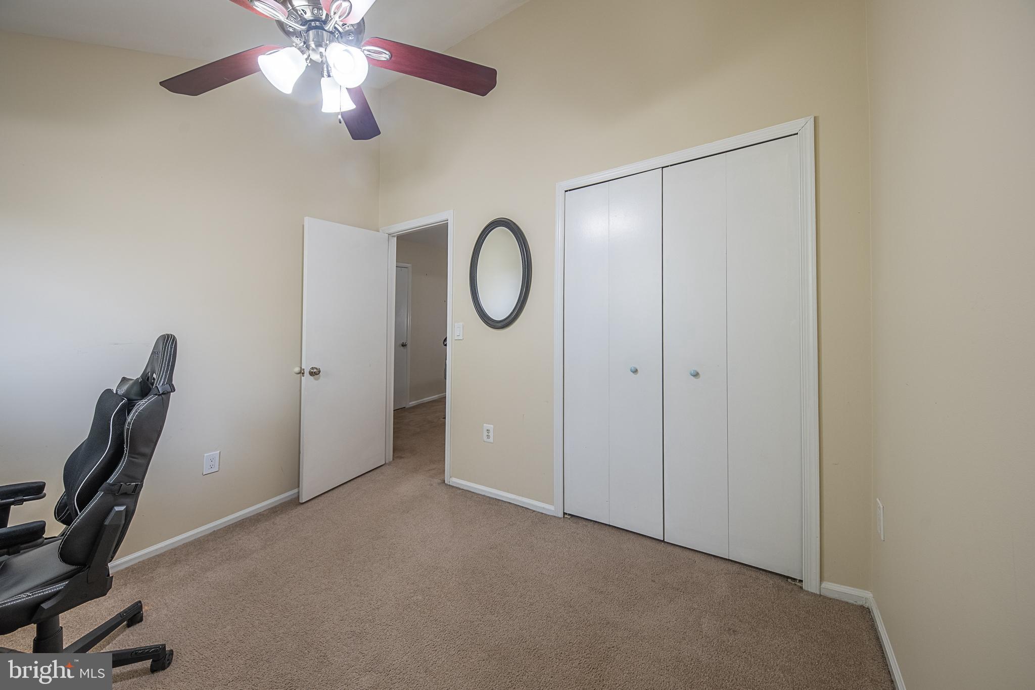 COUNTRYSIDE - Residential