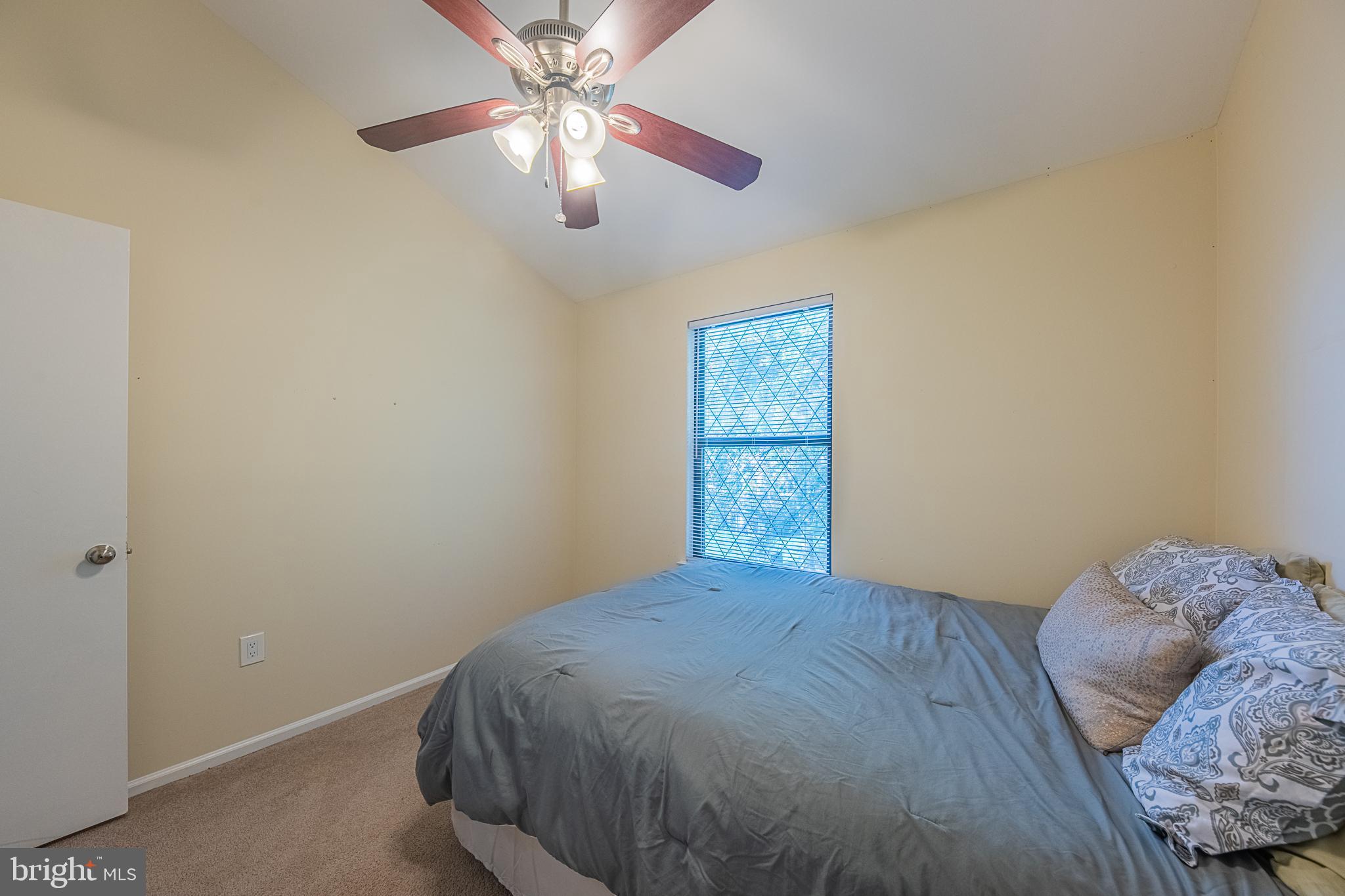 COUNTRYSIDE - Residential