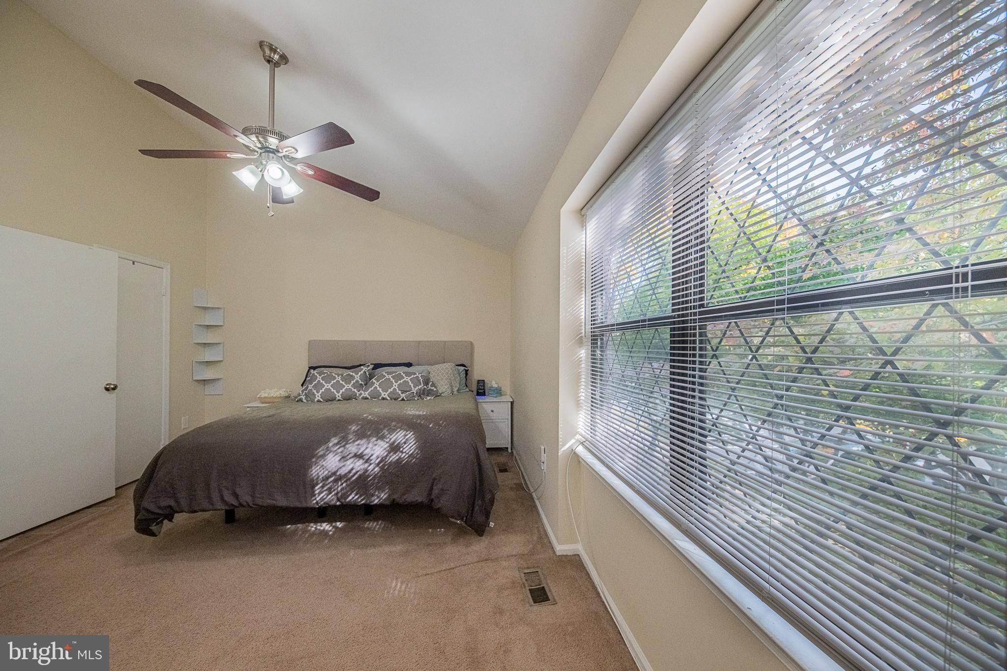 COUNTRYSIDE - Residential