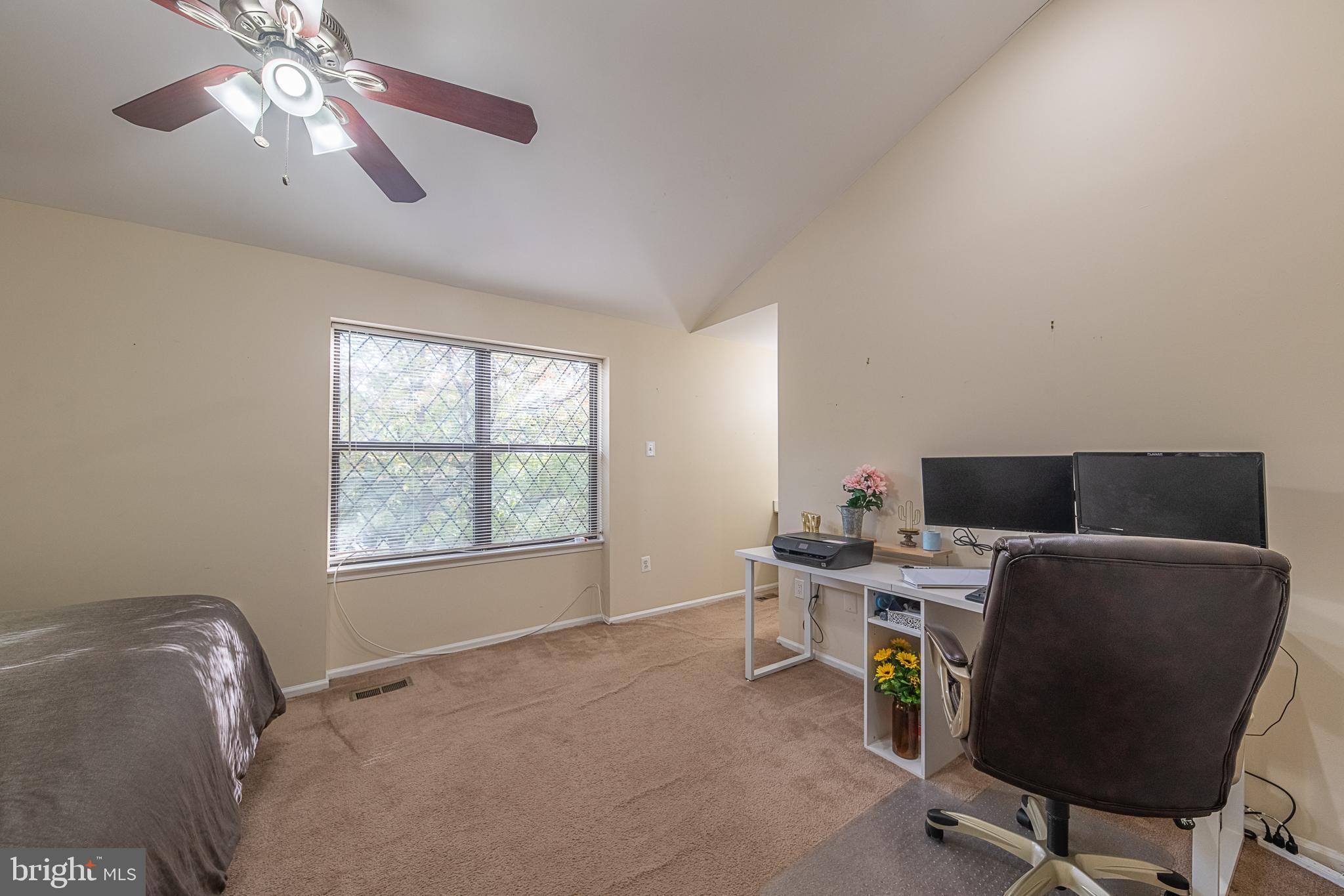 COUNTRYSIDE - Residential