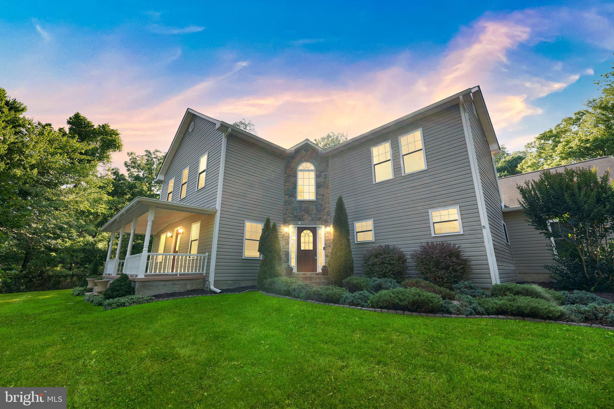 PRICE REDUCTION!!! Look no further you found the one! This home has wonderful views inside and out. Beautiful flooring throughout the home with newer appliances and other updates. Great location just minutes from downtown Leesburg.