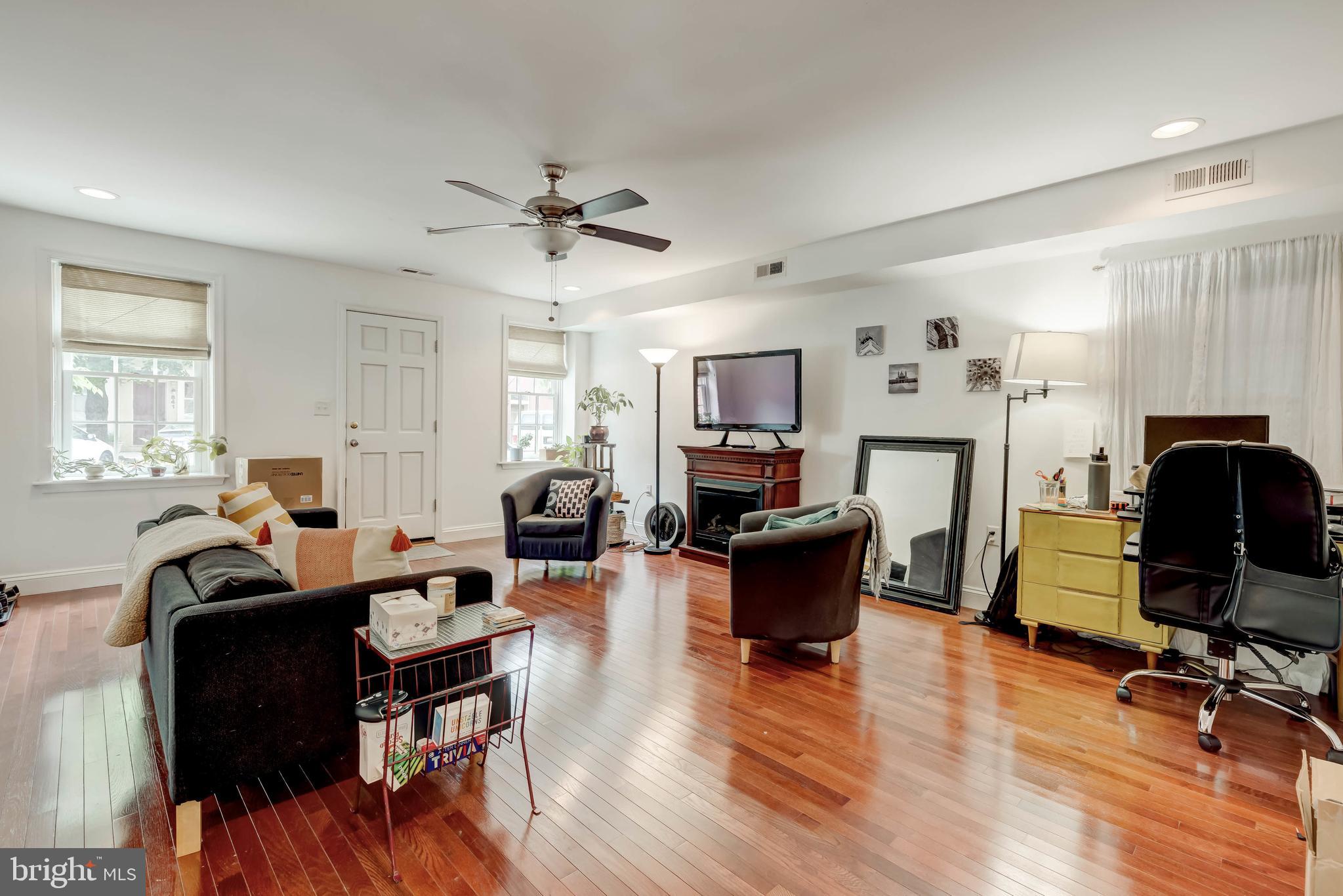 FELLS POINT HISTORIC DISTRICT - Residential Lease