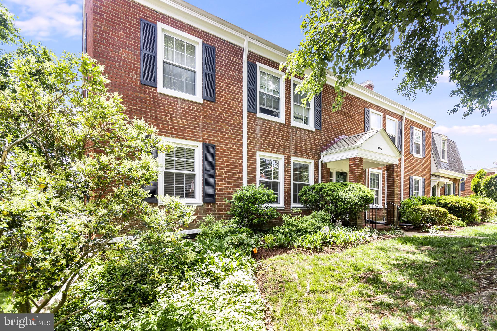 FAIRLINGTON VILLAGES - Residential Lease