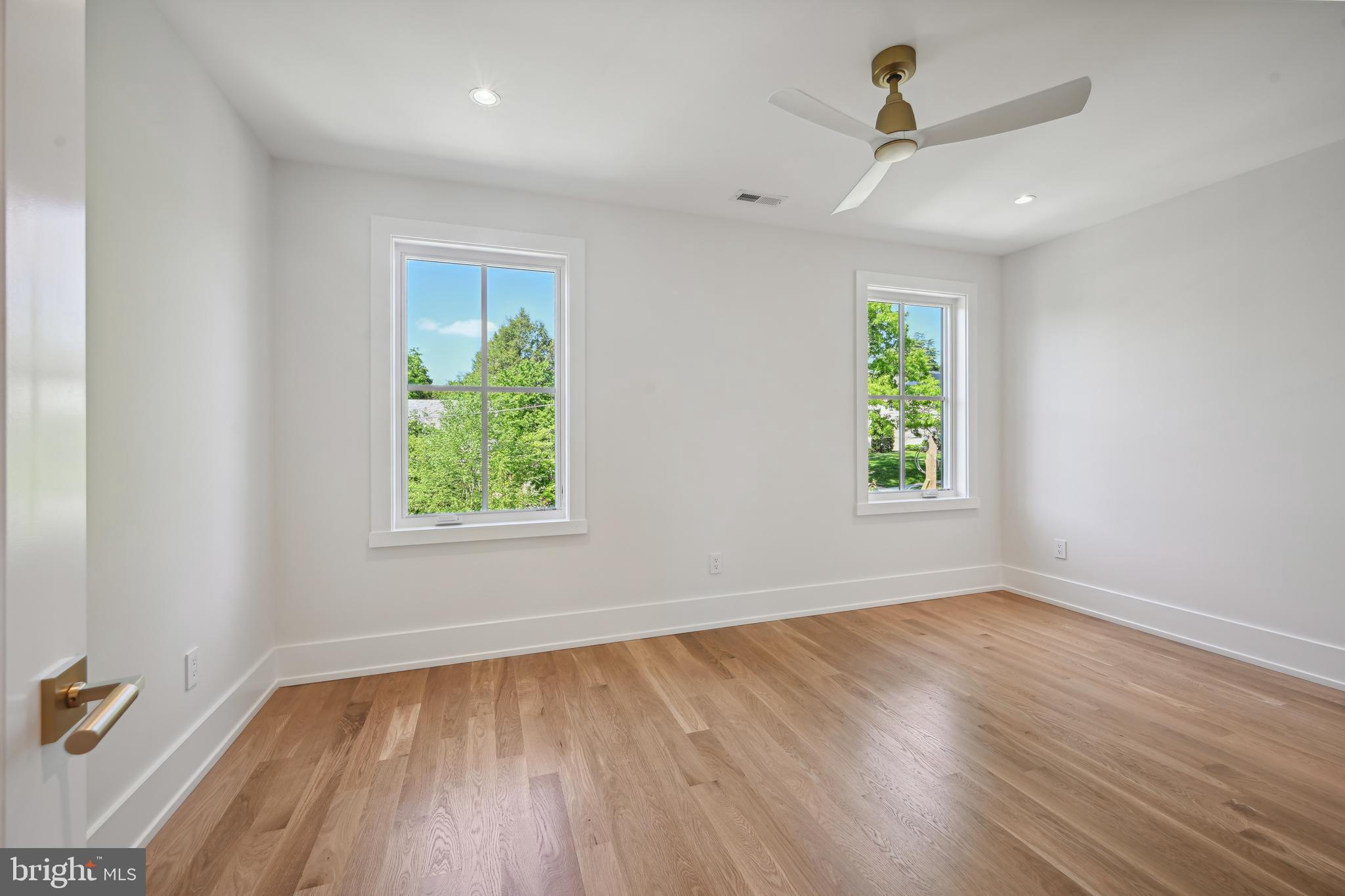 AMERICAN UNIVERSITY PARK - Residential