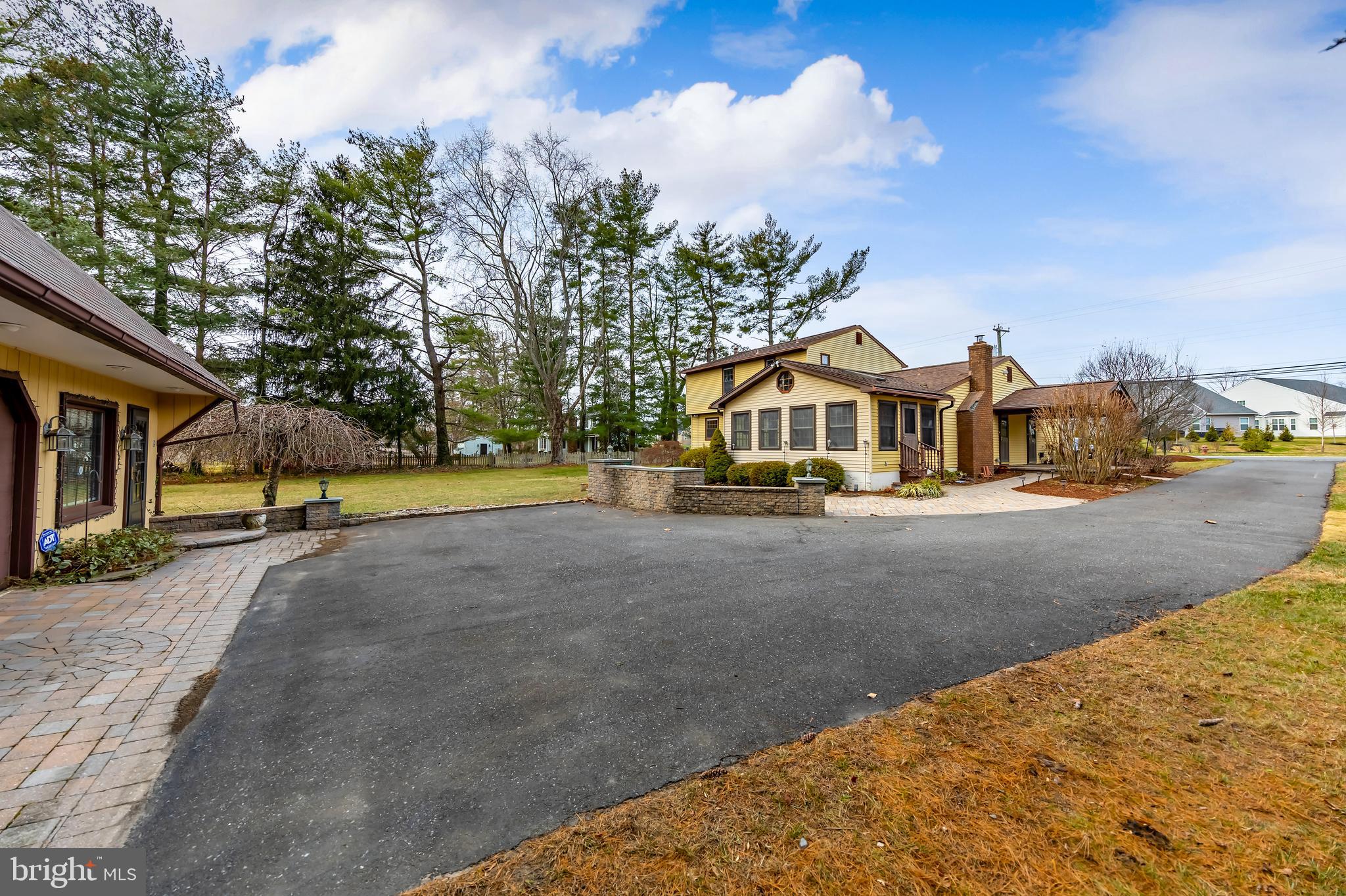 15 WOODLAND AVENUE 17