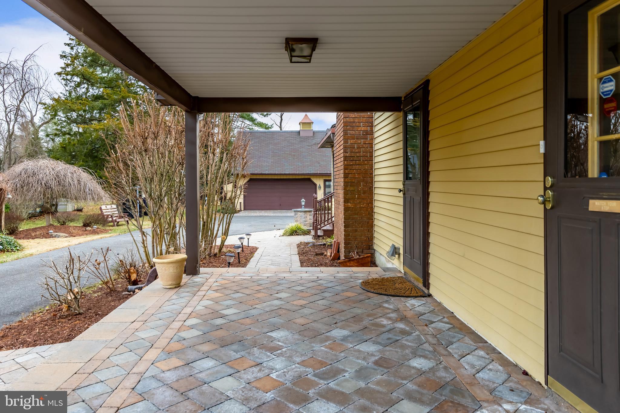 15 WOODLAND AVENUE 17