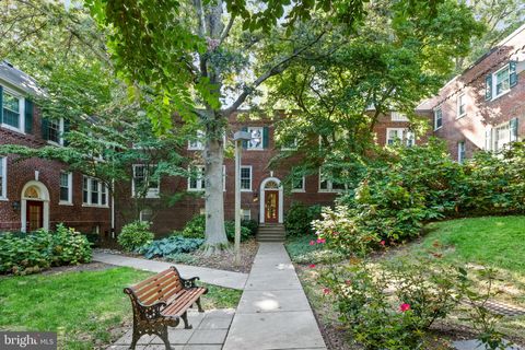 1802 KEY BOULEVARD 9482 ARLINGTON VA 22201