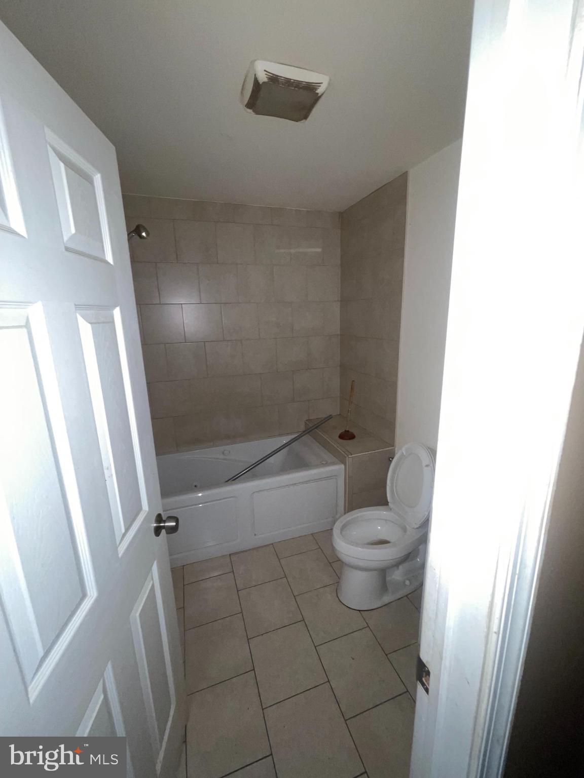 ELMWOOD PARK - Residential