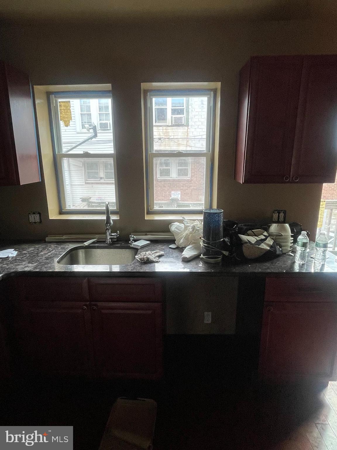 ELMWOOD PARK - Residential