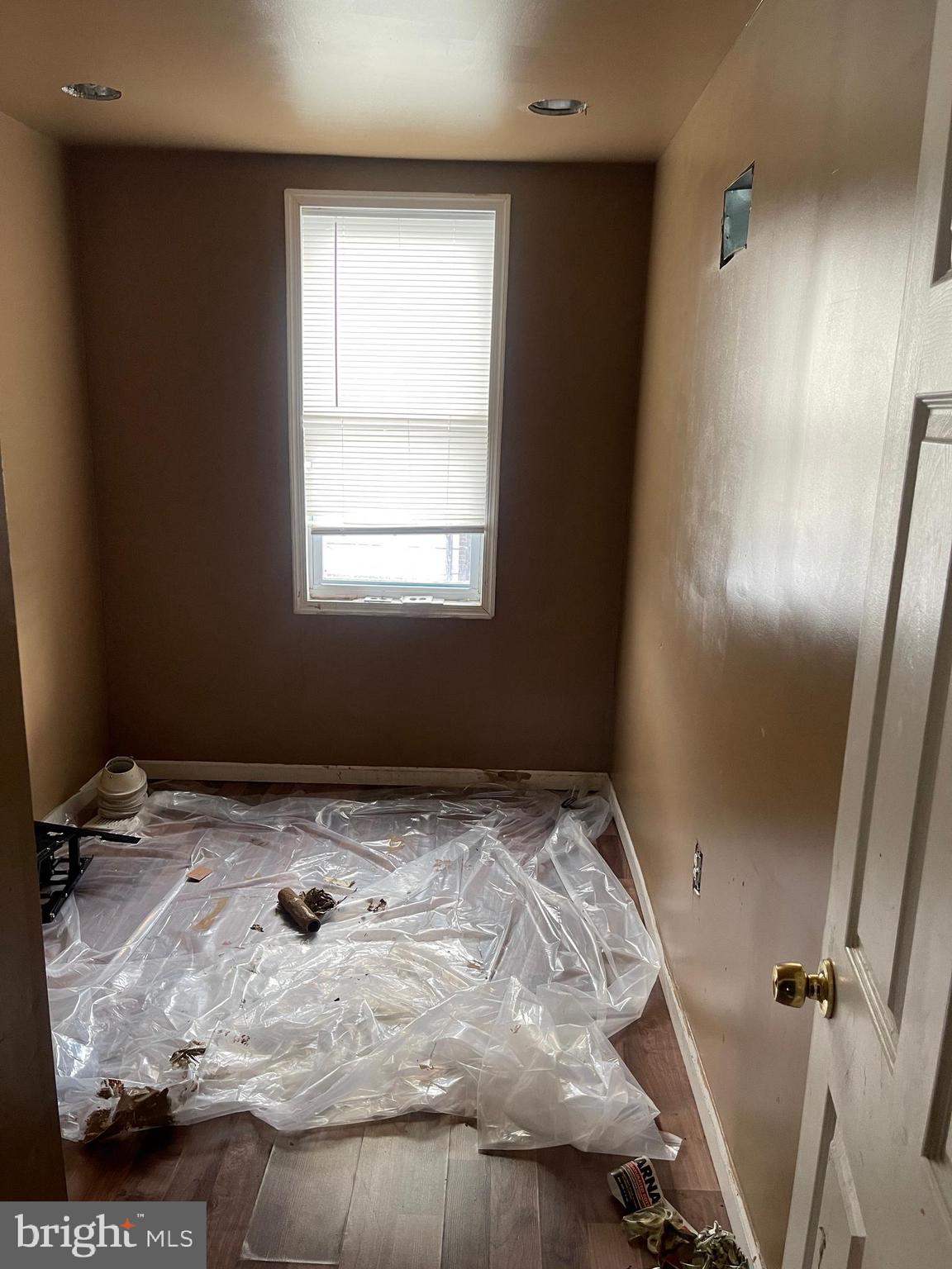 ELMWOOD PARK - Residential