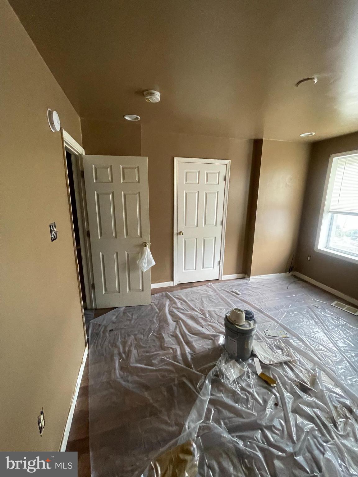 ELMWOOD PARK - Residential