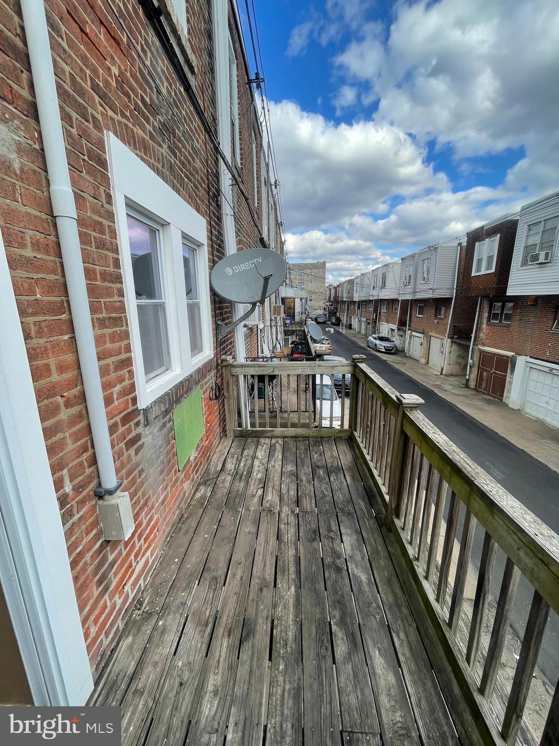 ELMWOOD PARK - Residential