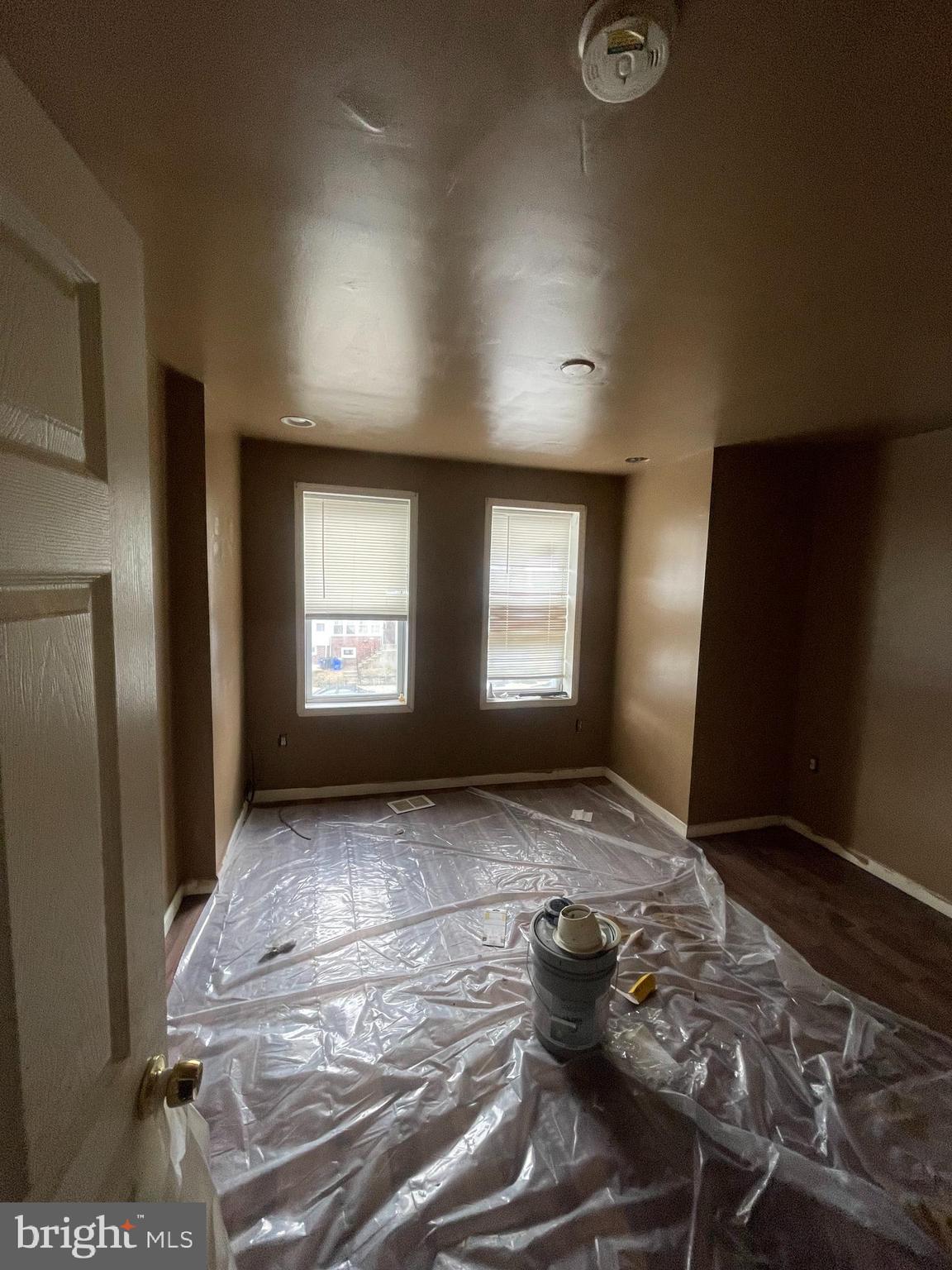 ELMWOOD PARK - Residential