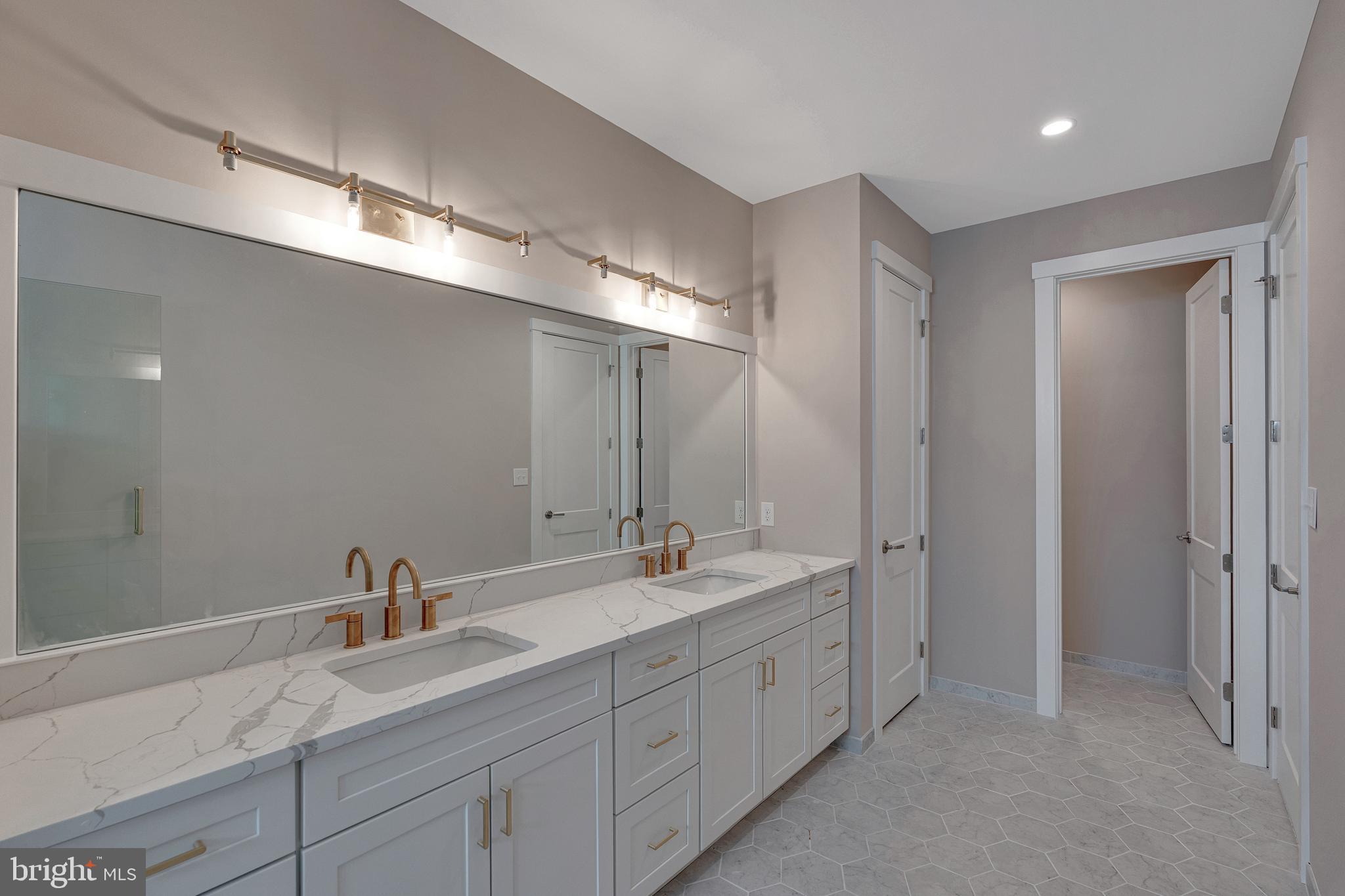 PRESERVE AT MAPLE GLEN - Residential