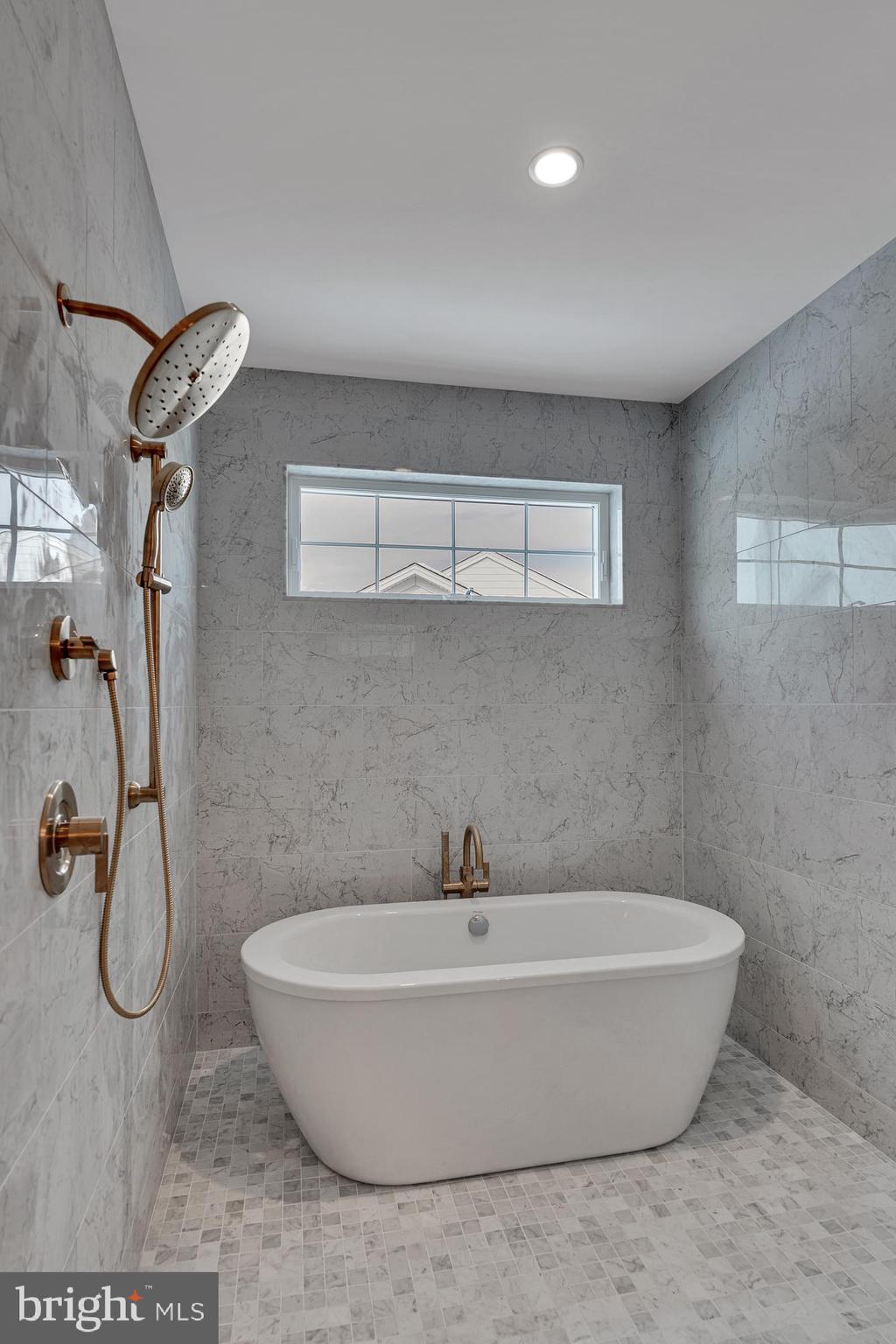 PRESERVE AT MAPLE GLEN - Residential