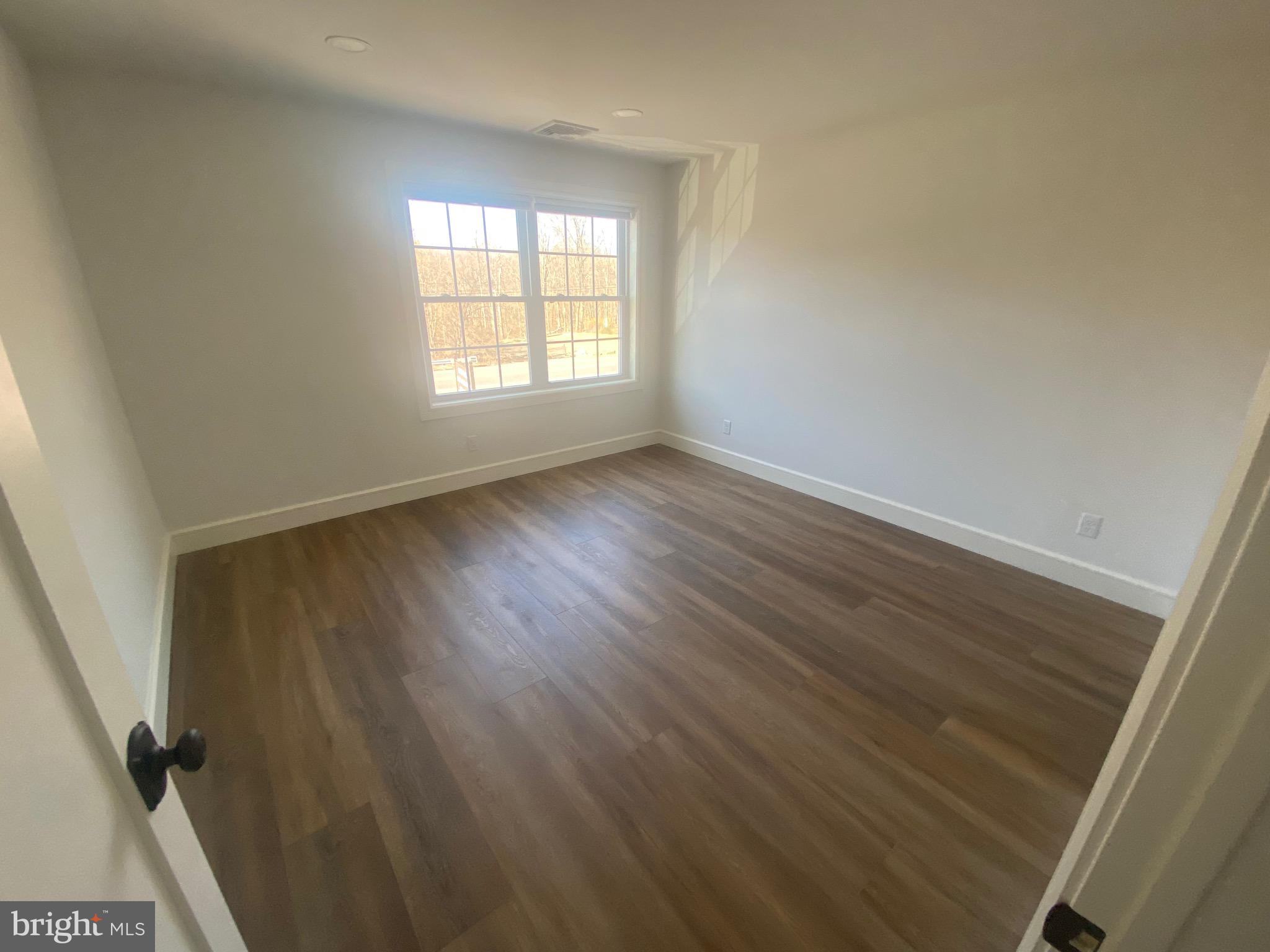 NO DEVELOPMENT - Residential Lease