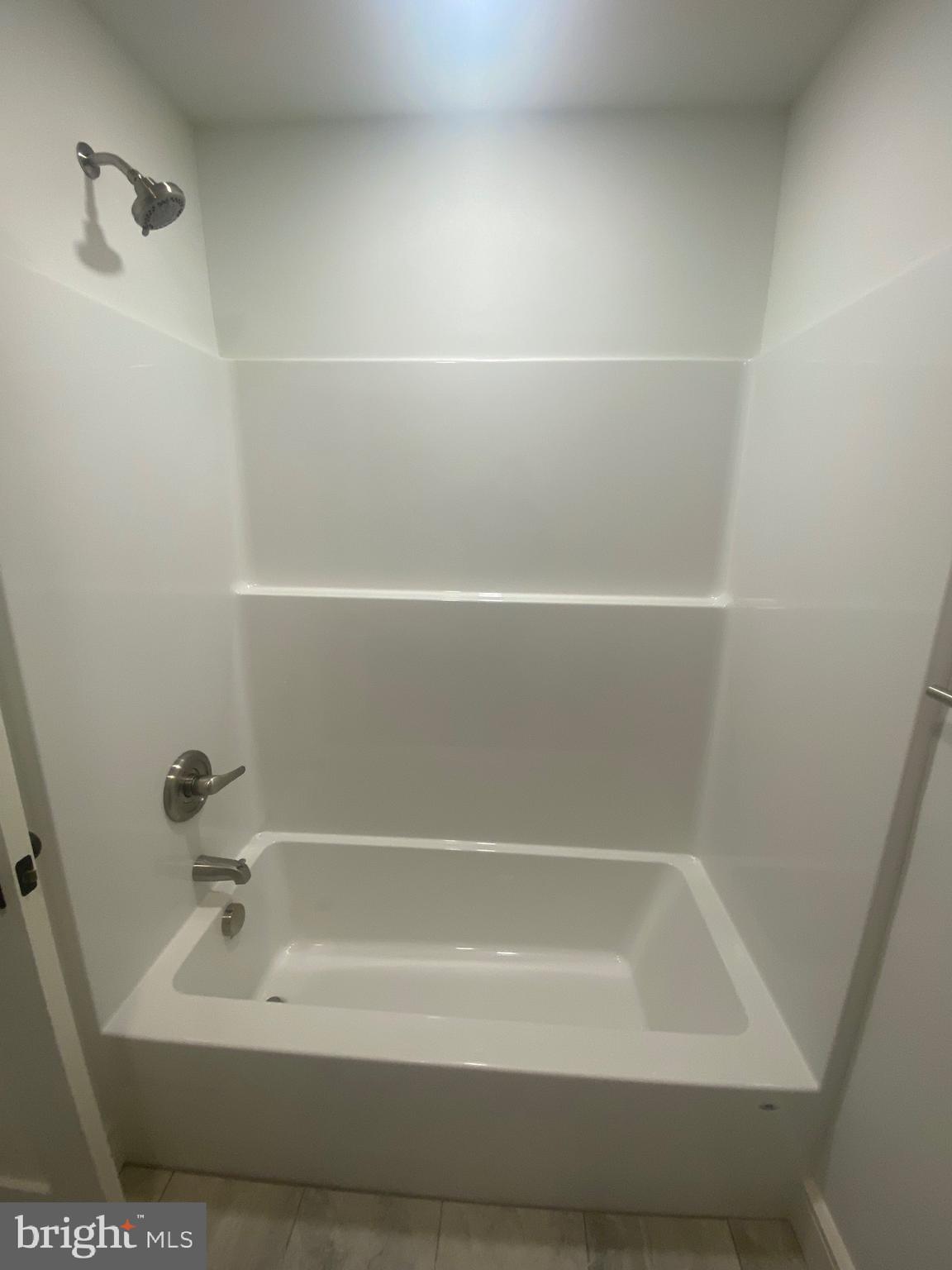 NO DEVELOPMENT - Residential Lease