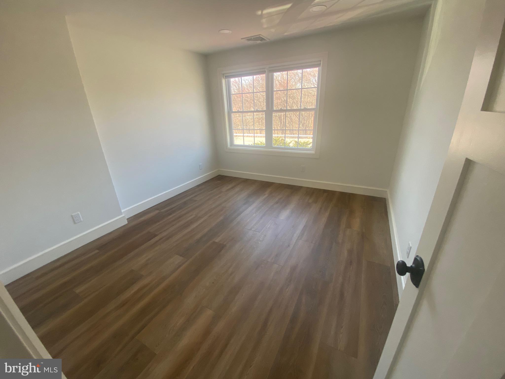 NO DEVELOPMENT - Residential Lease