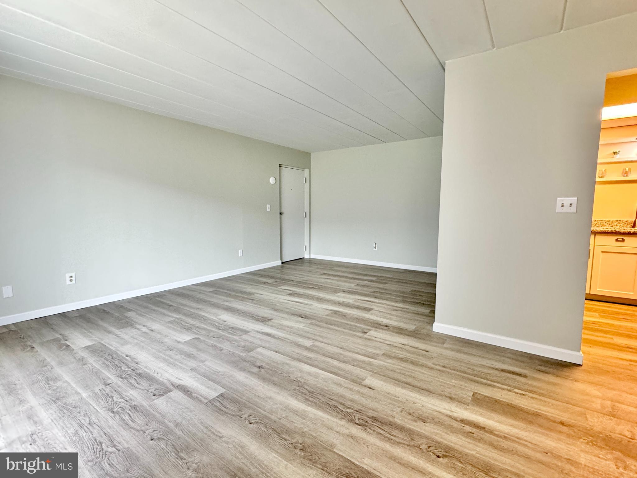 CRESAP KNOLL APARTMENTS - Residential