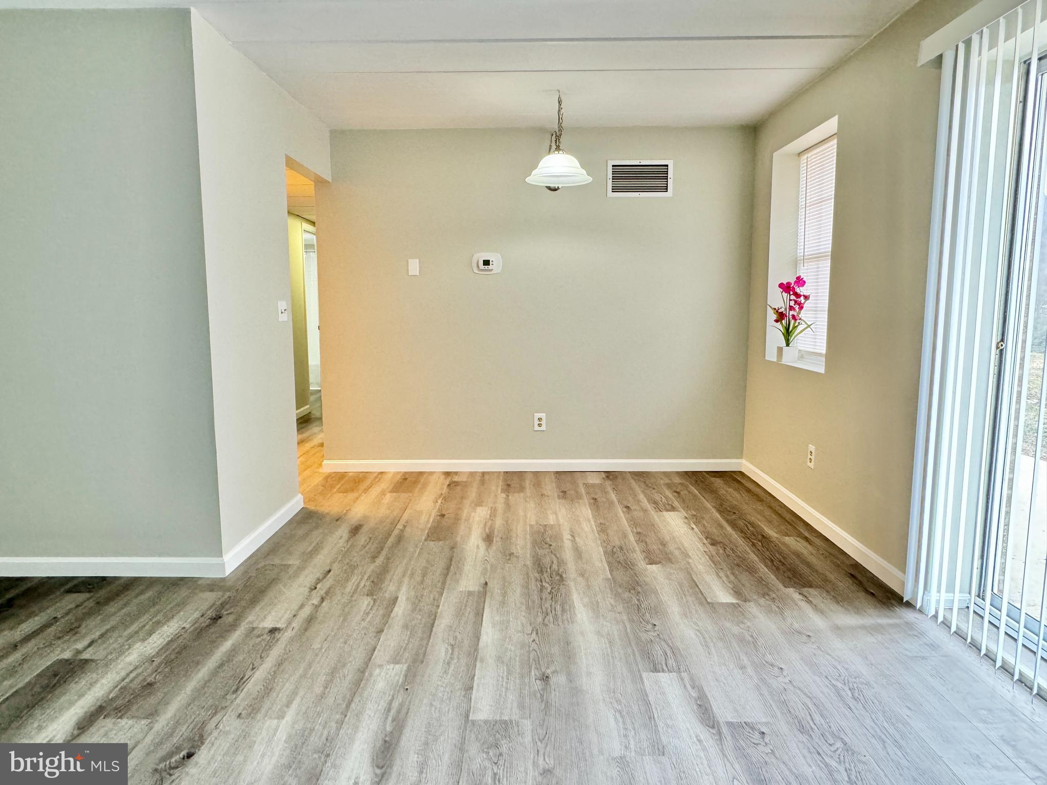 CRESAP KNOLL APARTMENTS - Residential