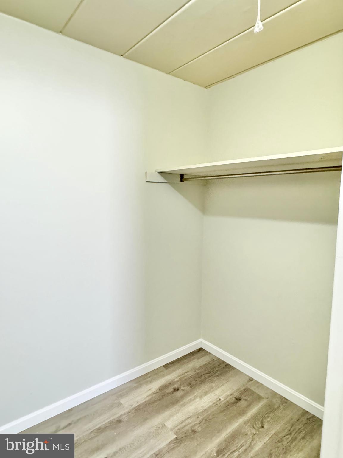 CRESAP KNOLL APARTMENTS - Residential