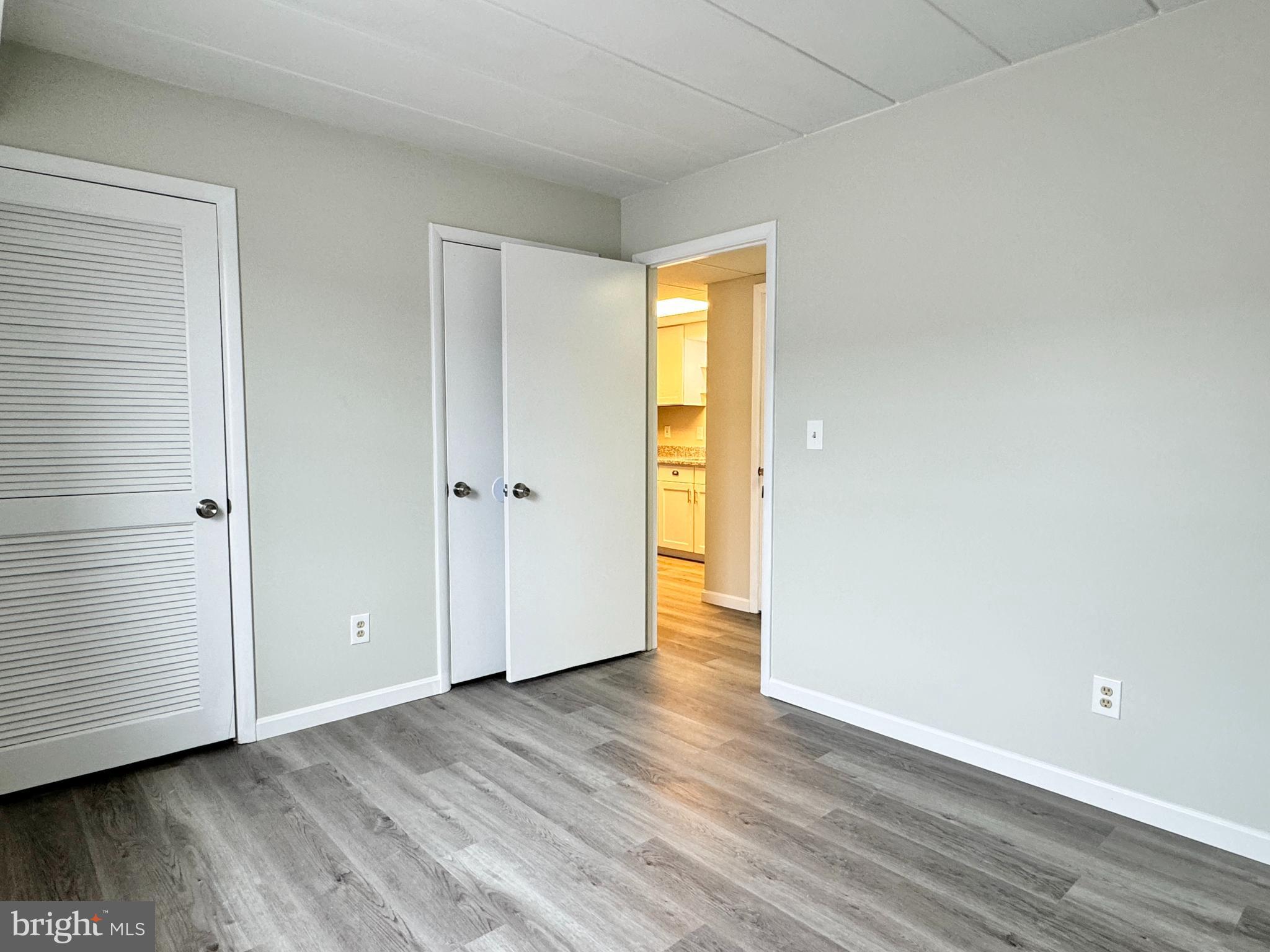 CRESAP KNOLL APARTMENTS - Residential