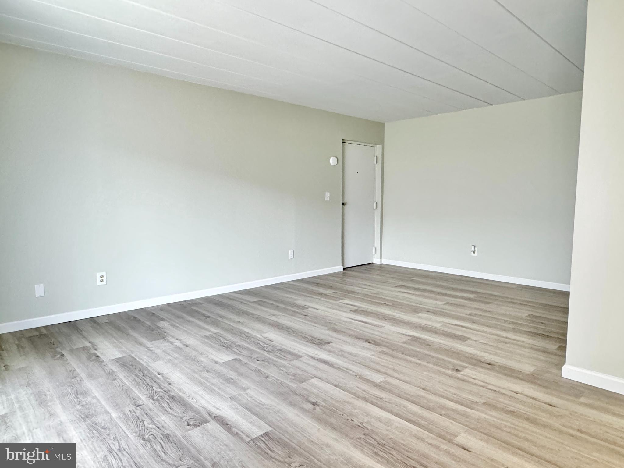 CRESAP KNOLL APARTMENTS - Residential