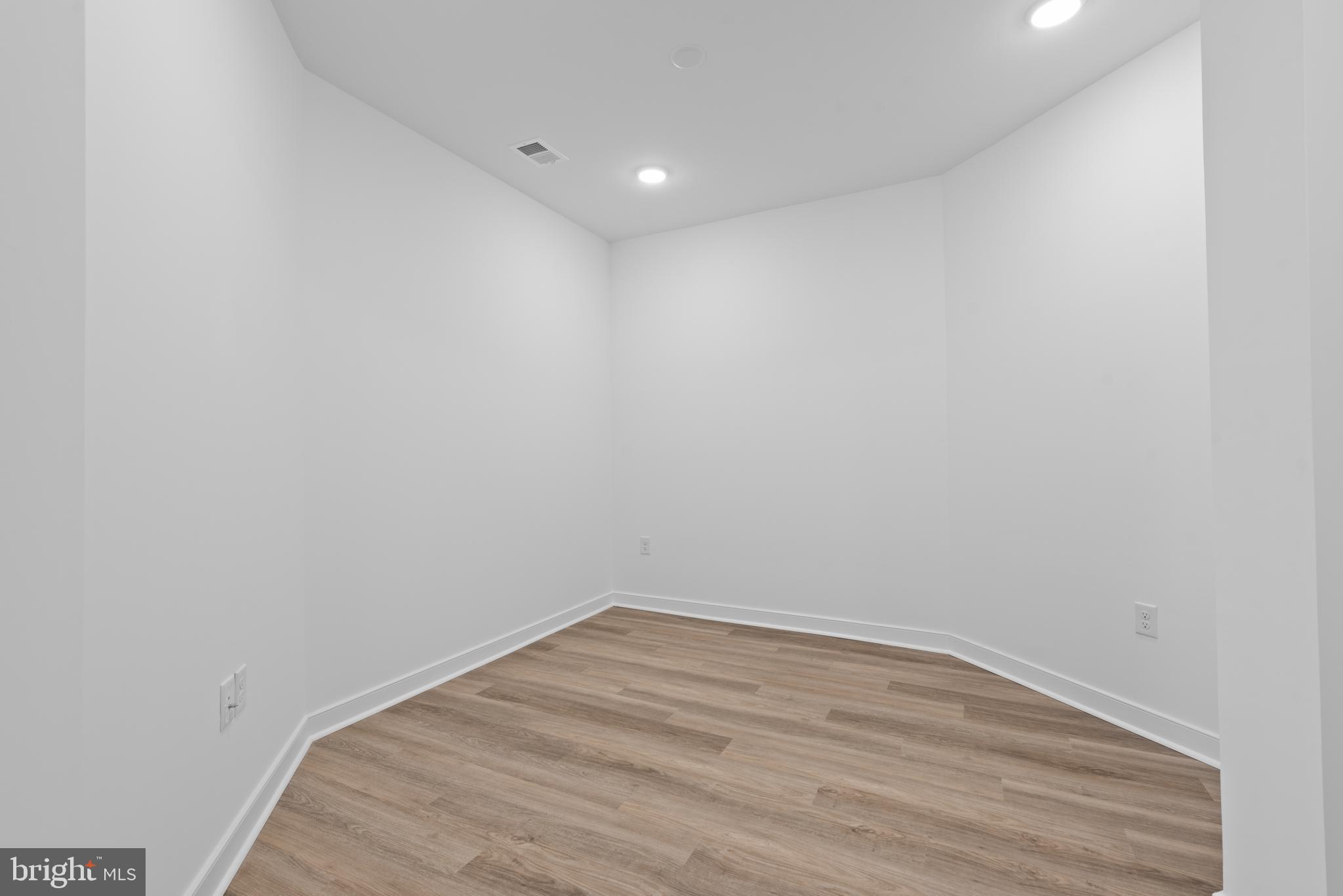 WAXPOOL CROSSING - Residential Lease