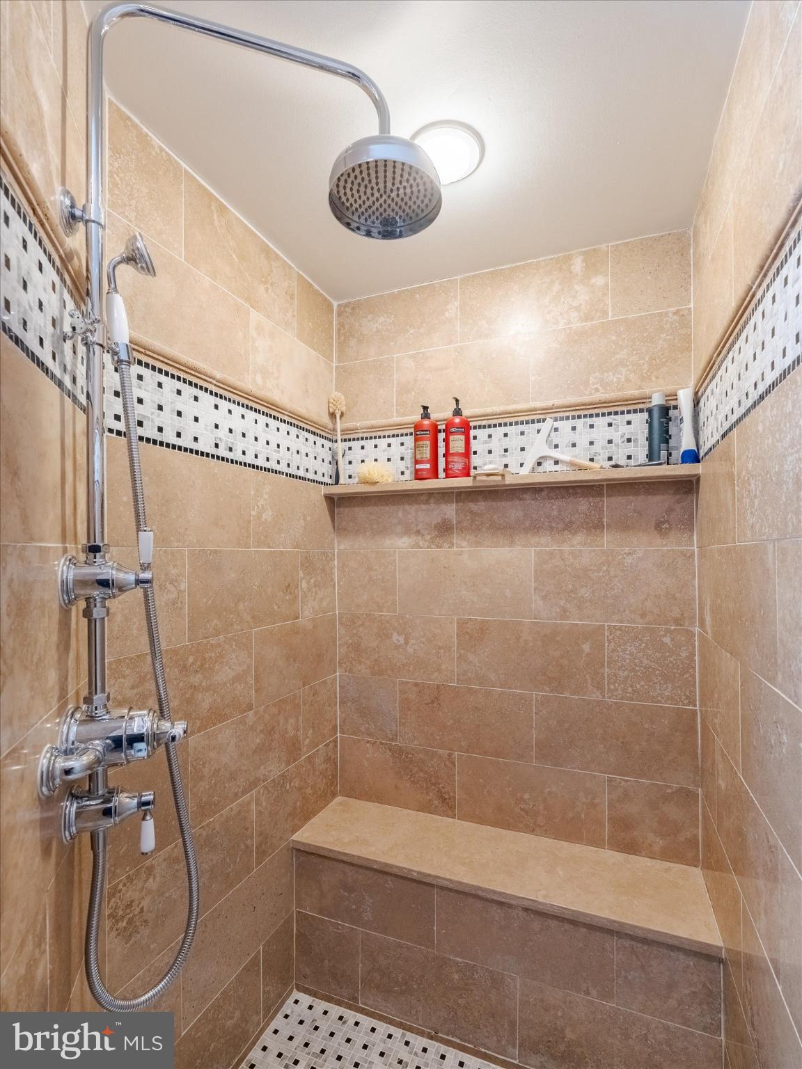 EAGLE VIEW - Residential