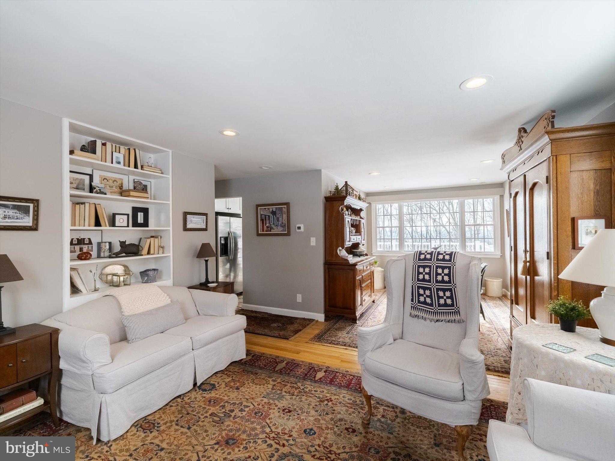 EAGLE VIEW - Residential