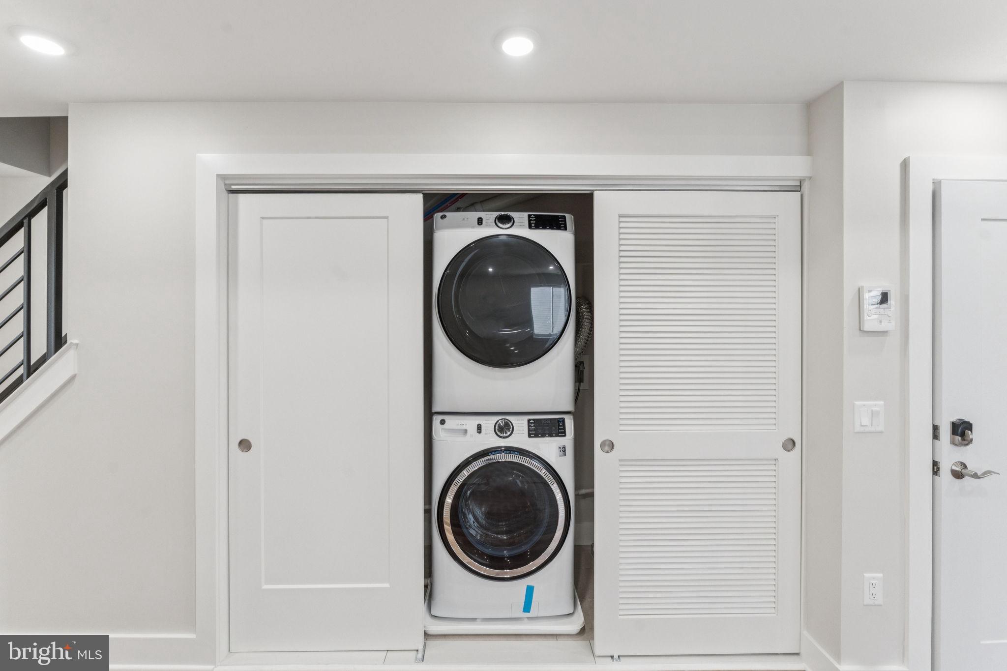 FAIRMOUNT - Residential Lease