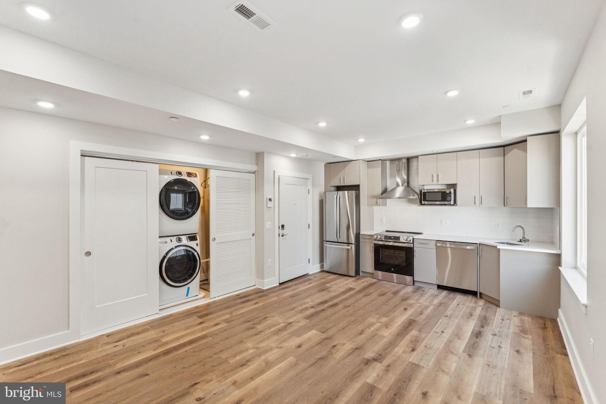 FAIRMOUNT - Residential Lease