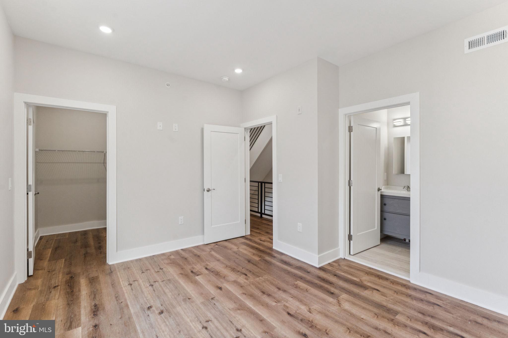 FAIRMOUNT - Residential Lease